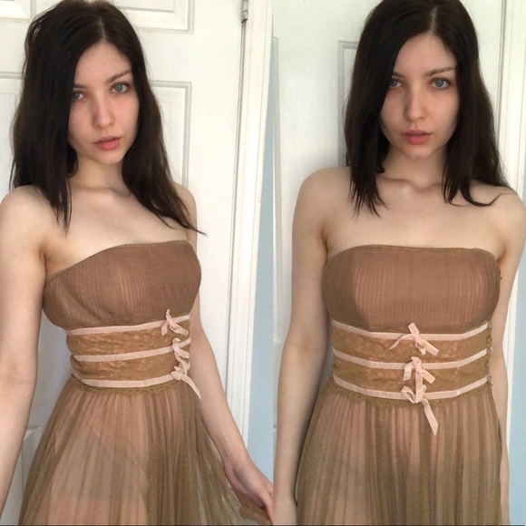 Betsy Johnson Dress - Picture 3 of 10